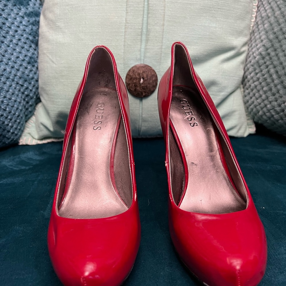 Guess red patent leather heels